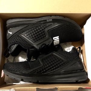PUMA Ignite Limitless sneakers
